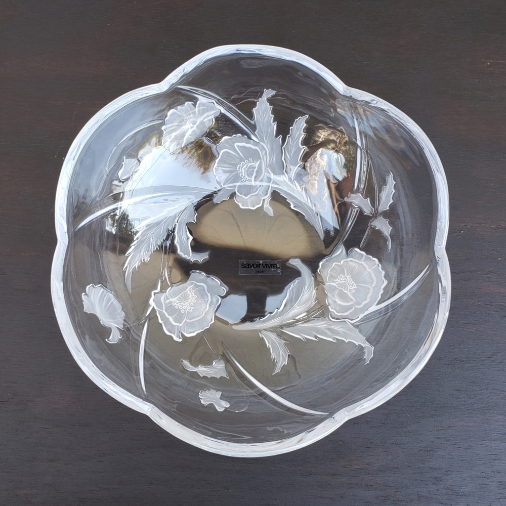 NWT 11" Savoir Vivre Japan Floral Glass Bowl